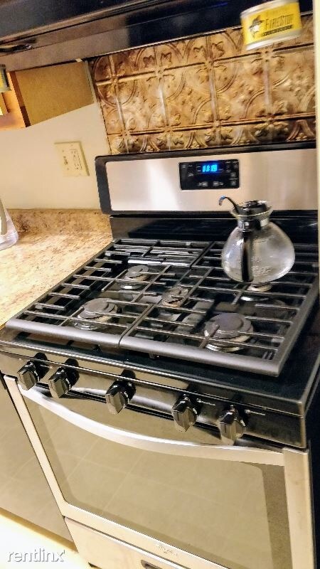 Building Photo - 1 br, 1 bath Condo - 10 A Shrewsbury green dr