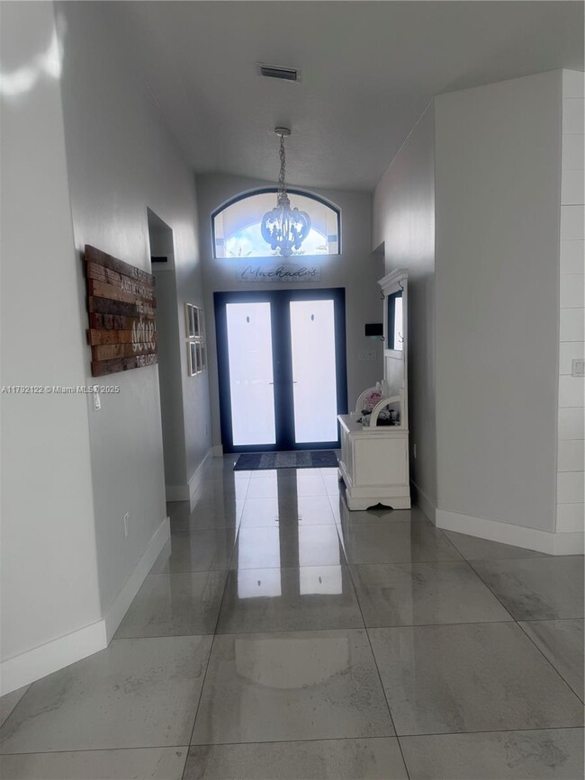 Foto del edificio - 14462 NW 87th Ct