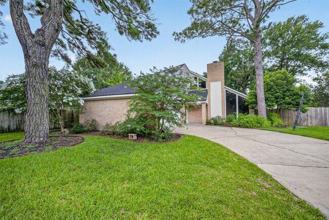 Building Photo - 7111 Halfpenny Rd