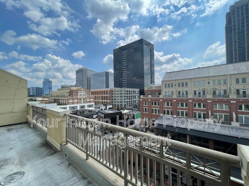 Foto principal - 264 19th St NW