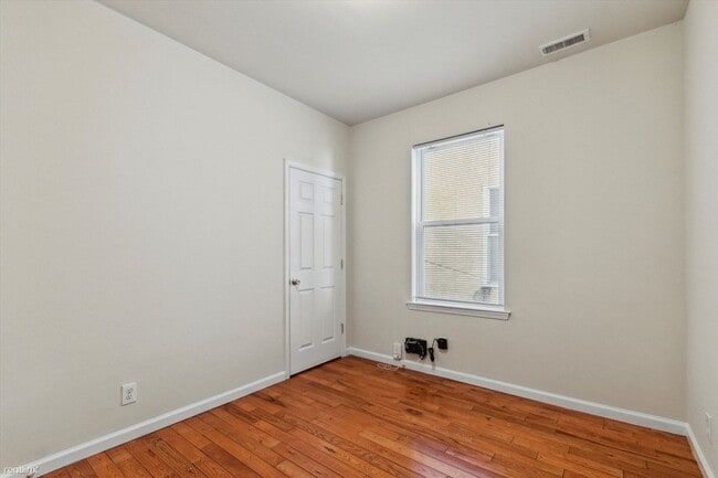 Building Photo - 4 br, 2 bath Duplex - 1731 CECIL B MOORE A...