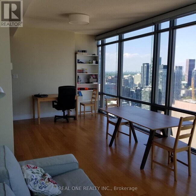 Photo du bâtiment - 38 Grenville St