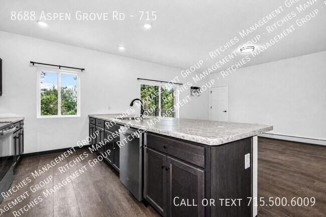 Foto del edificio - 8688 Aspen Ln