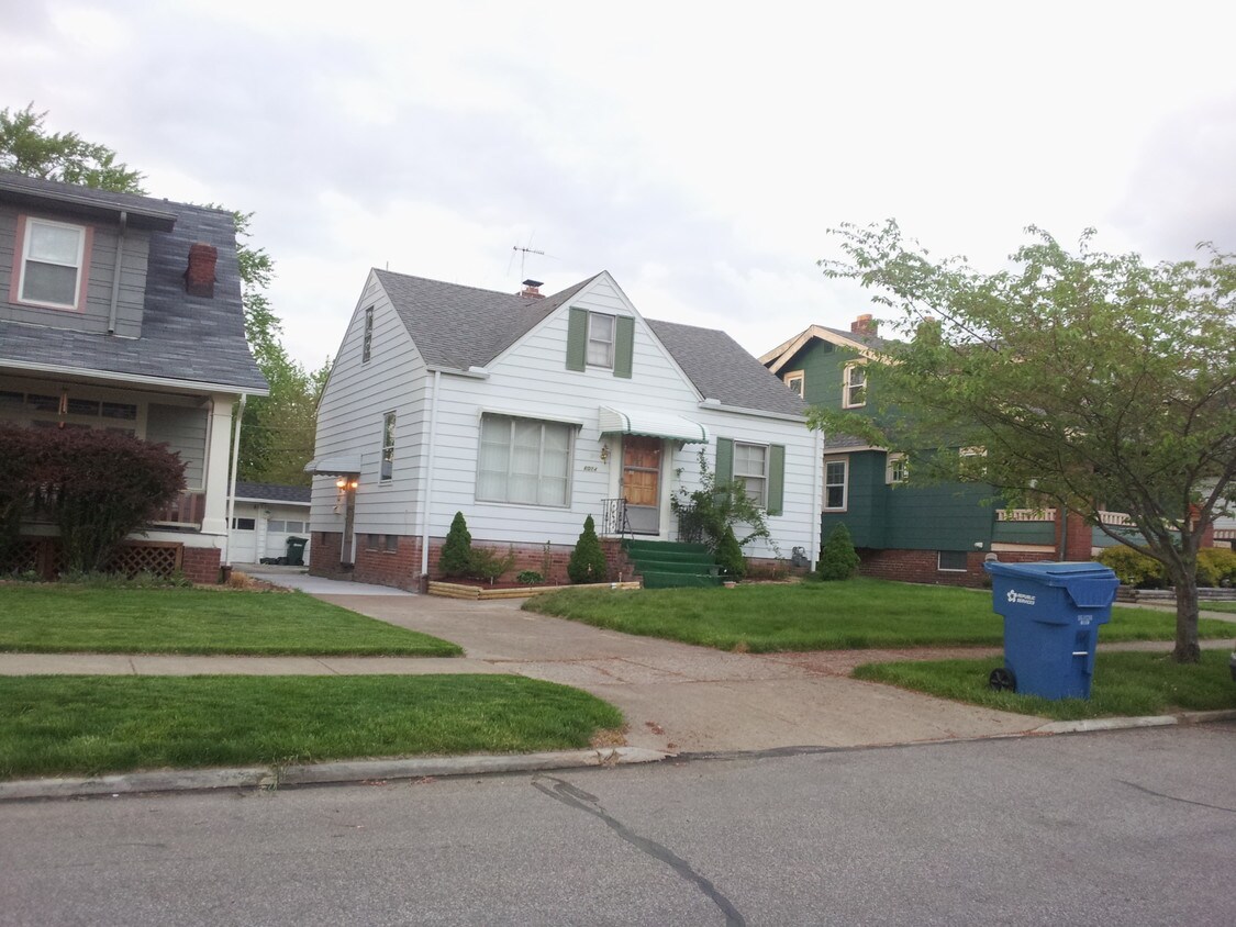 6014 Laverne Ave, Parma, OH 44129 House for Rent in Parma, OH