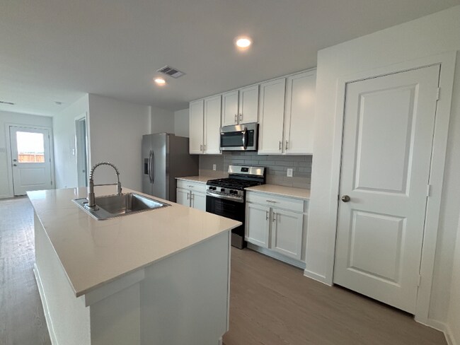 Building Photo - 29039 Rustic Windmill Wy