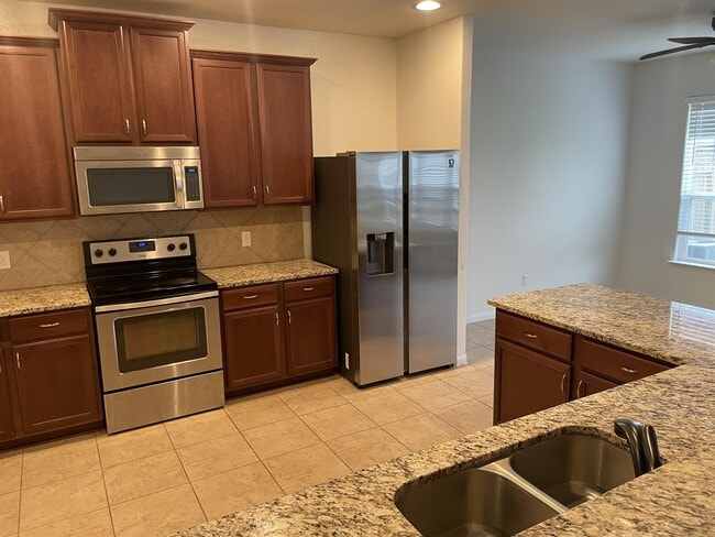 Foto del edificio - 1680 Breanna Ln