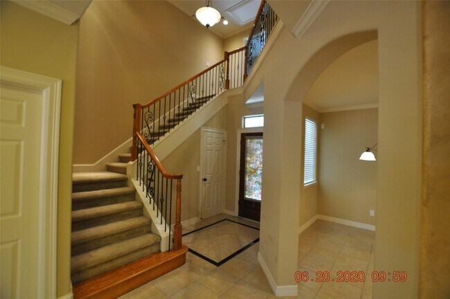 Foto del edificio - 4342 Lake Walk Ct