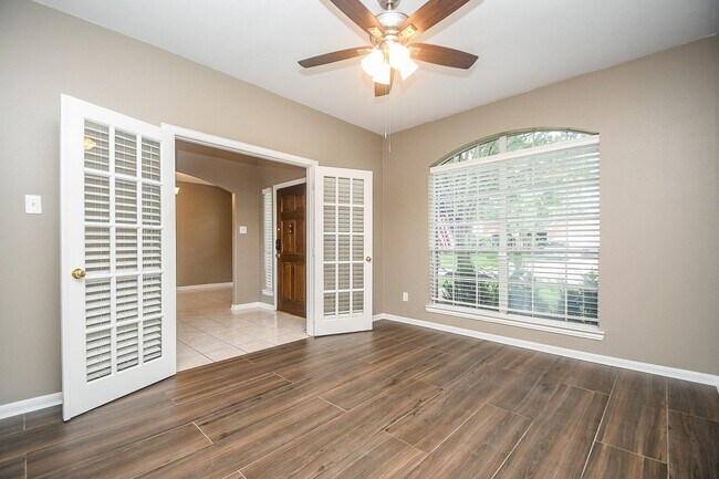 Foto del edificio - 3107 Pennywell Ln