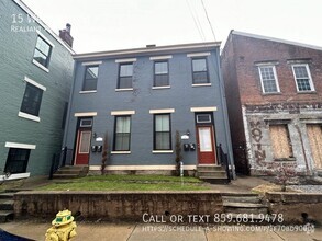 Building Photo - 15 W 8th St