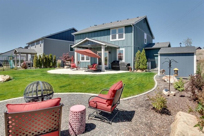 Building Photo - 260 S Legacy Ridge Dr