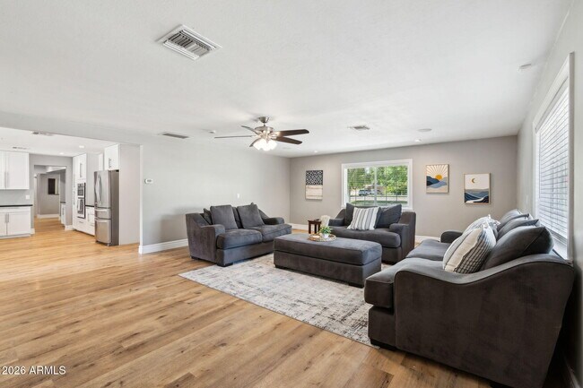 Foto del edificio - 5339 E Osborn Rd