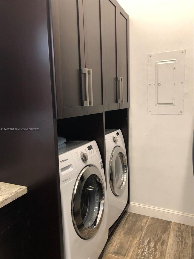 Foto del edificio - Cedarwoods