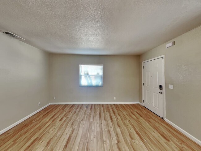 Foto del edificio - 4250 11th Ave