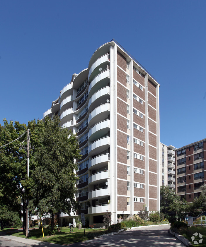 Building Photo - 21 Maynard Ave