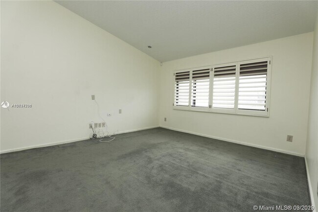 Building Photo - 6301 Olde Moat Way