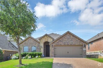 Building Photo - 3008 Waterglen Dr