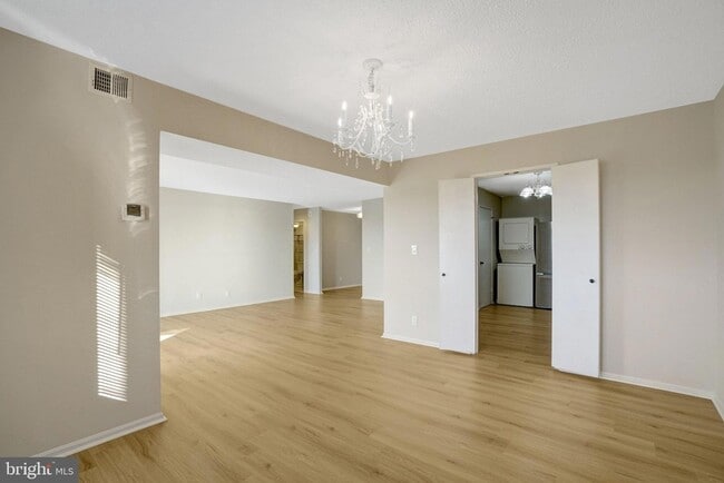 Photo - 5904 Mt Eagle Dr Apartment