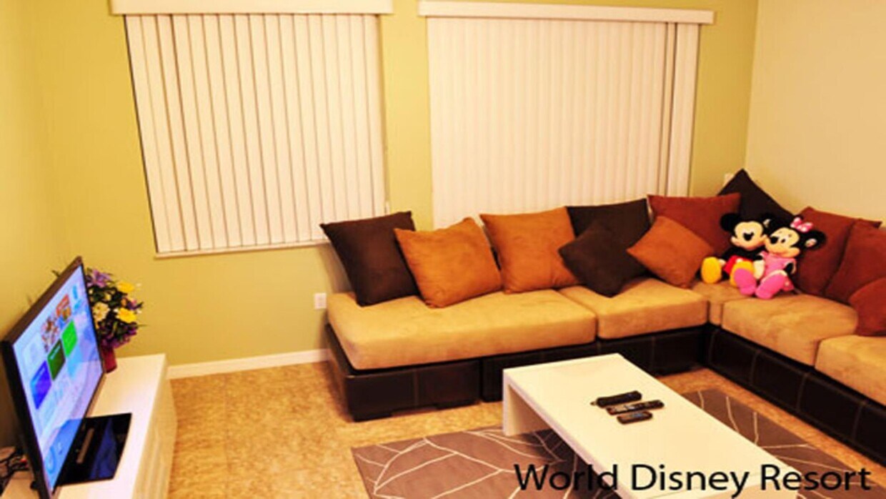 5479 Paradise Cay Cir, Kissimmee, FL 34746 Townhome Rentals in