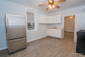 Kitchen - 4453 S Wood St