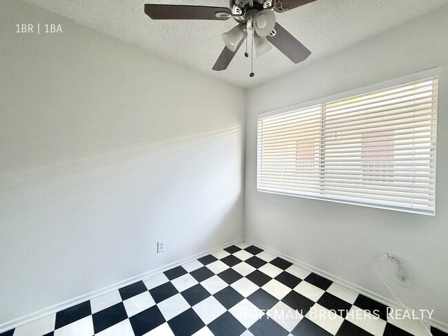 Building Photo - 1217 Amherst Ave