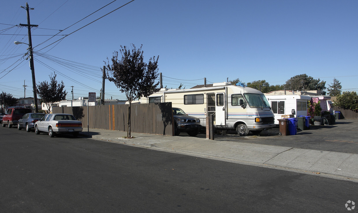 Foto principal - Alpine Mobile Home Park