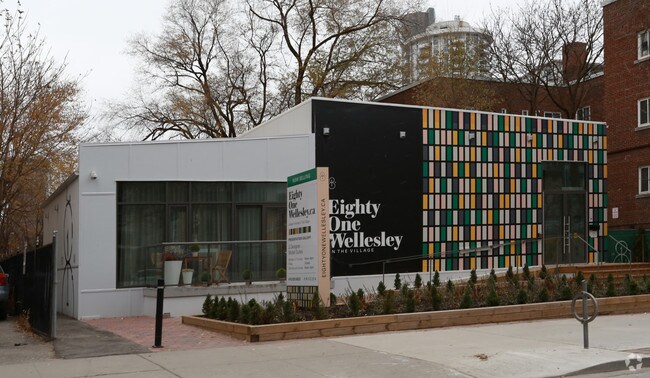 Photo du bâtiment - Eighty One Wellesley