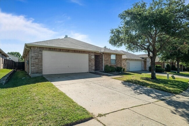 Building Photo - 12856 Gillon Dr