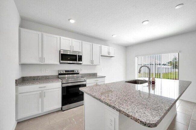 Foto del edificio - 5812 NW Gerald Cir