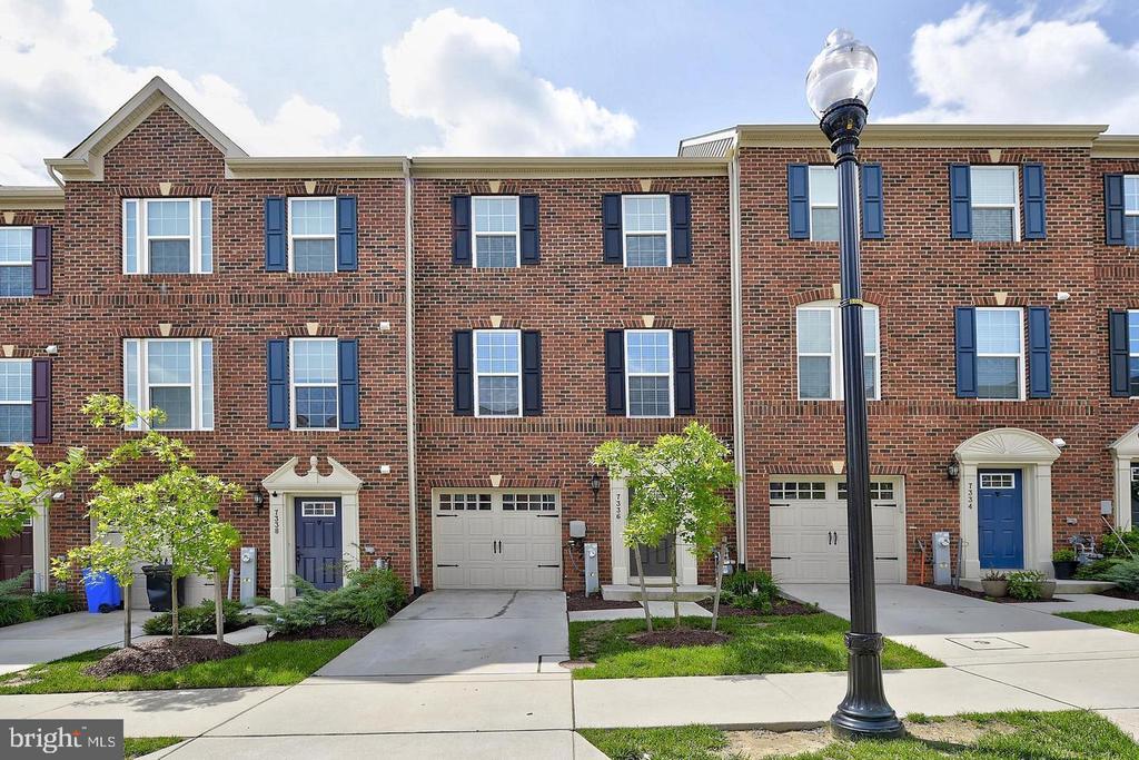 Foto principal - 7336 Summit Rock Rd