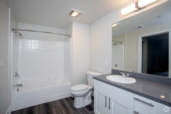 2HAB, 2BA - Neo on First