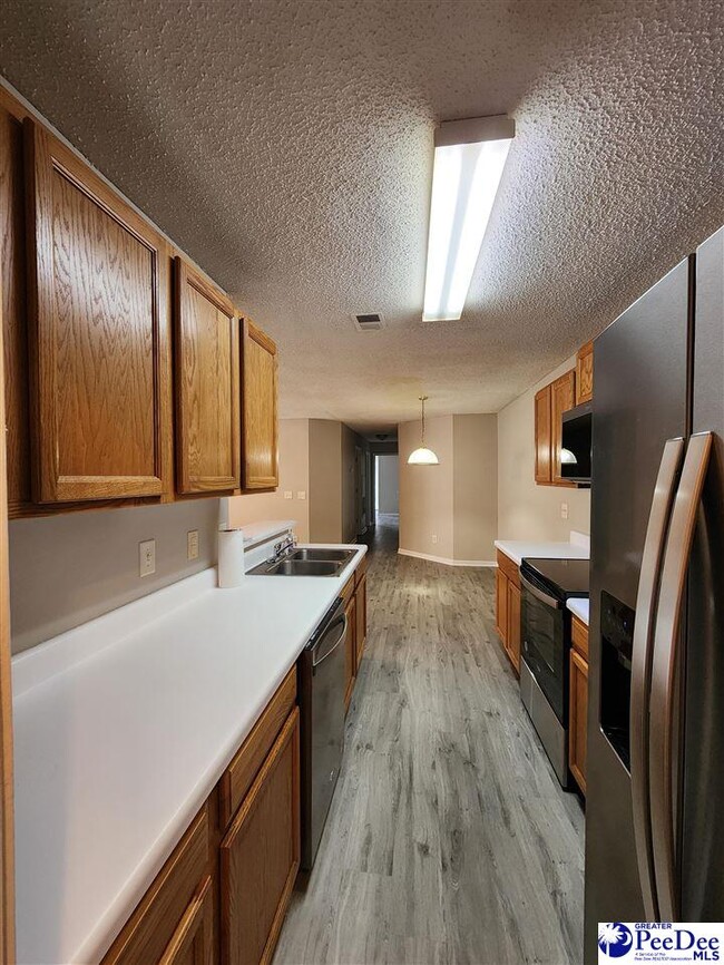 Building Photo - 2125 Sanderling Dr
