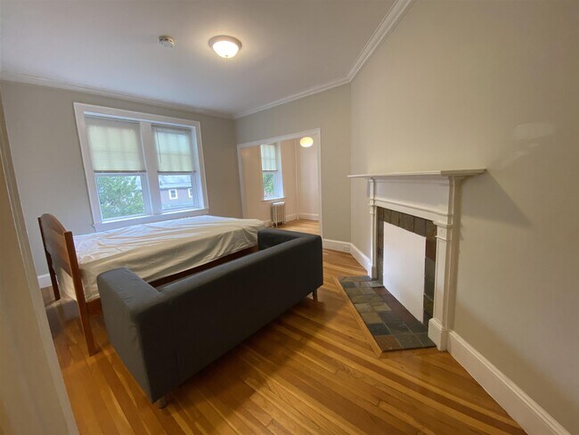 Building Photo - 16 Chauncy St