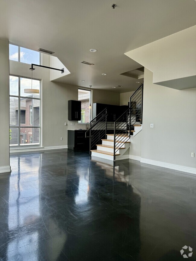 Mcewen Place Apartments for Rent with Hardwood Floors Nashville, TN