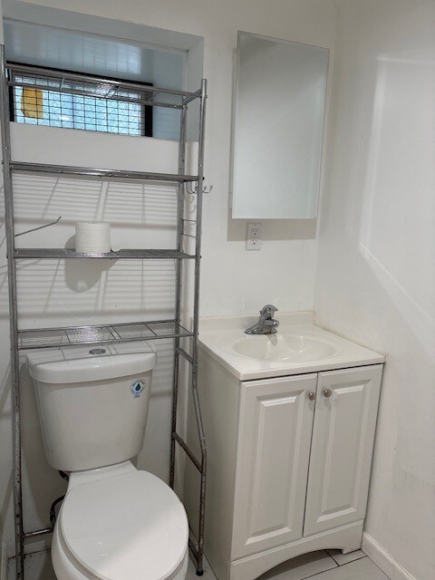 Foto del edificio - 943 Diven St