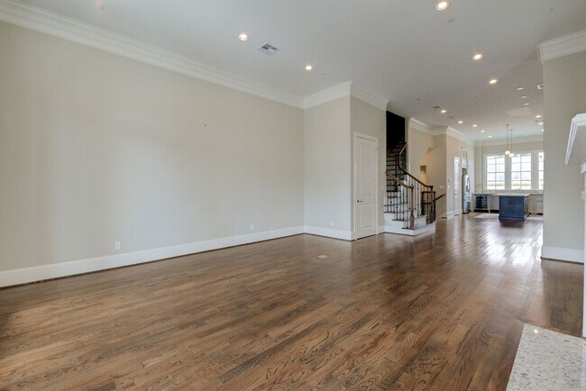 Foto del edificio - Spectacular Home 4 Bedrooms / 4.5 Bathroom...