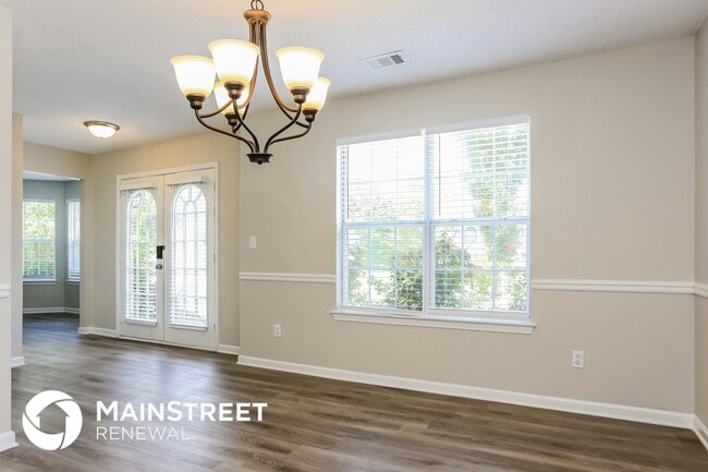 Building Photo - 5553 Wind River Ln