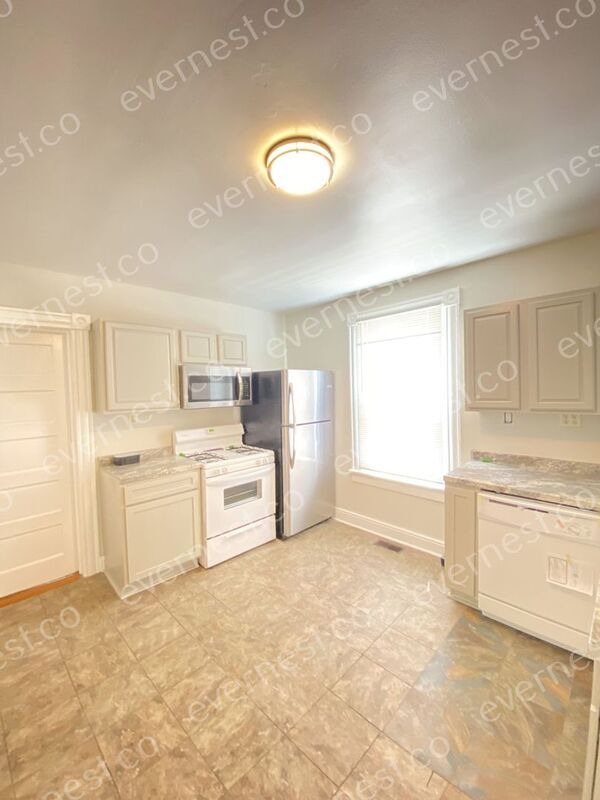 Foto del edificio - 1801 Carlisle Ave