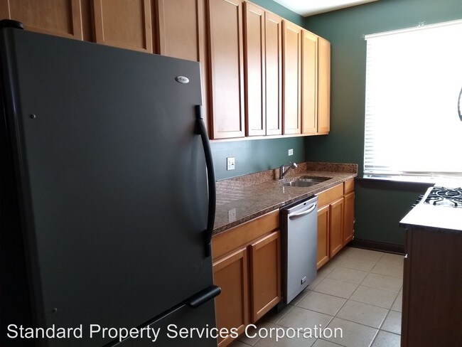 Building Photo - 2 br, 1 bath House - 2131 W Howard St. Unit 3