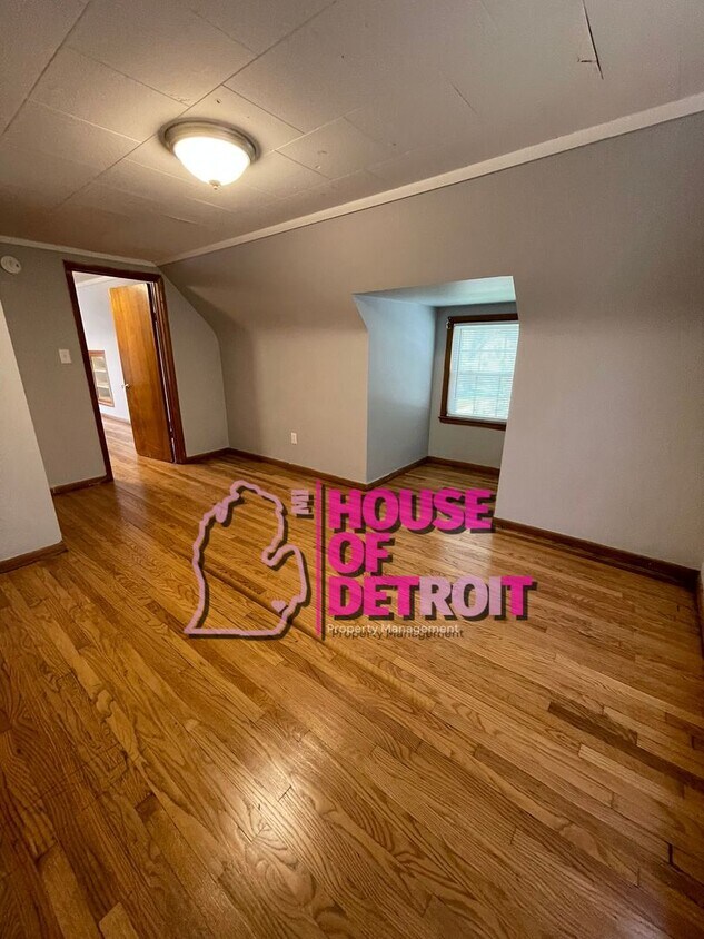 Foto principal - 3 BEDROOM | 1 BATH | FREE PRE SCREEN