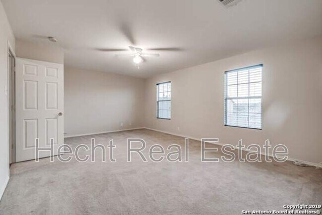 Building Photo - 210 Mallow Grove