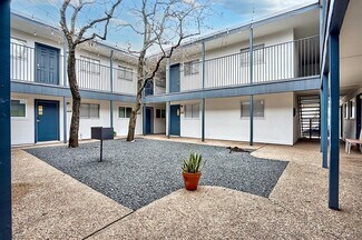 Building Photo - 3138 Manor Rd