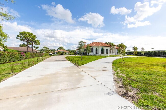 Building Photo - 14367 Belmont Trce