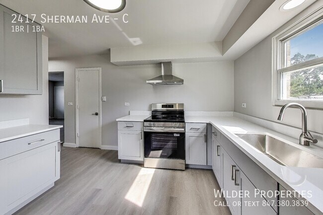 Foto del edificio - 2417 Sherman Ave