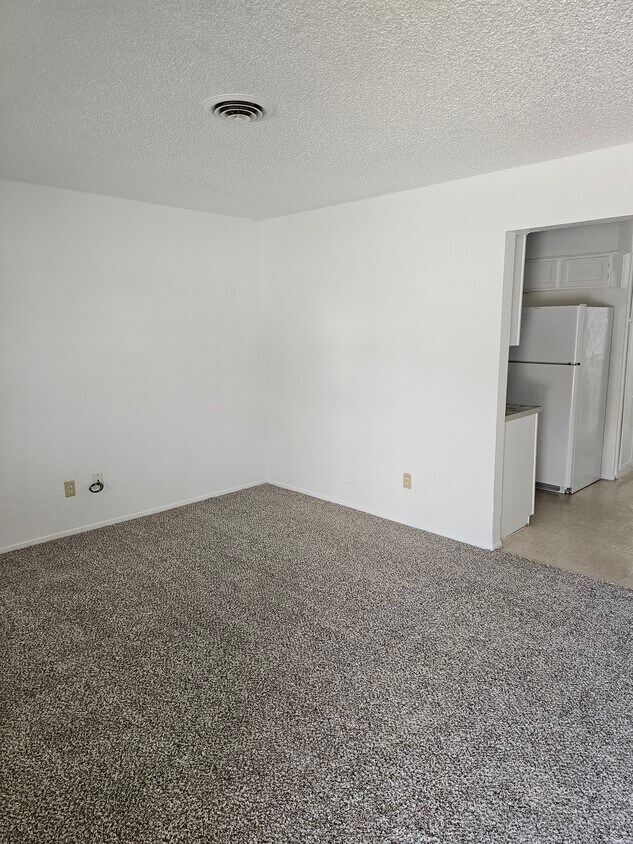 990 Shady Brook Drive Unit B, Grapevine, TX 76051 Apartments in