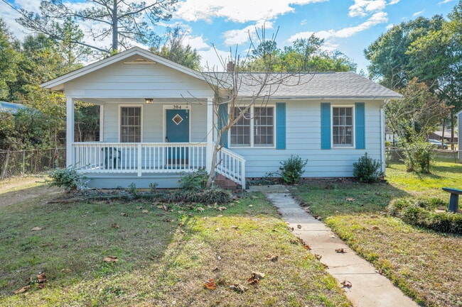 Building Photo - 204 E 2nd Ave