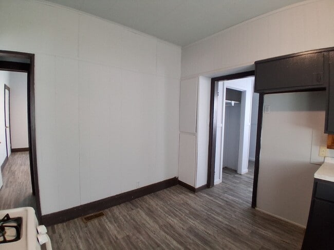 Foto del edificio - 501  Avenue-B