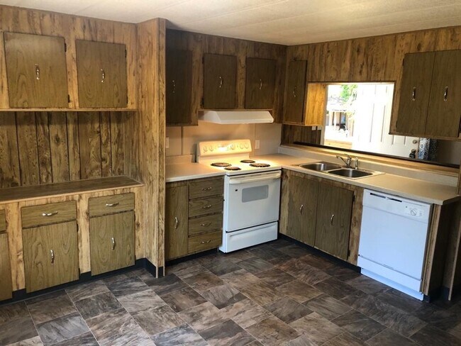 Foto del edificio - Bonney Lake Remodeled Manufactured Home!