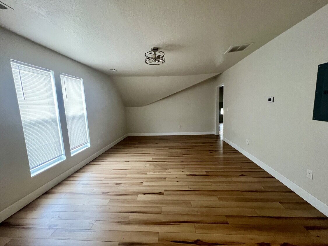 Foto principal - Updated One Bedroom Ready!