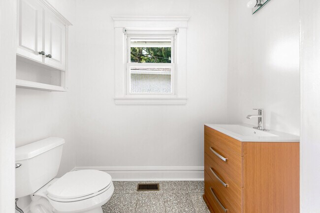 Foto del edificio - 419 N Oak Park Ave