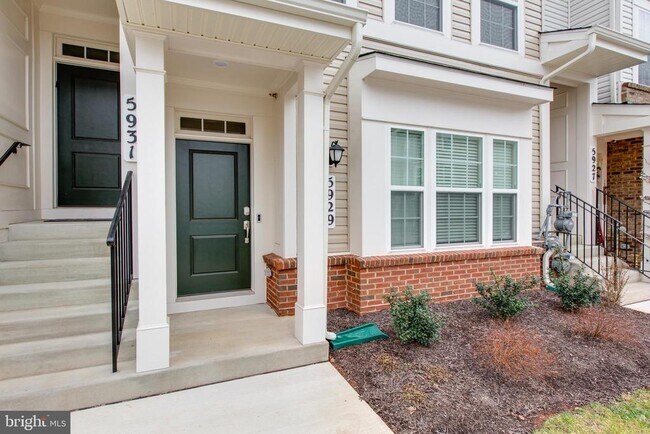 Building Photo - 5929 Krantz Dr